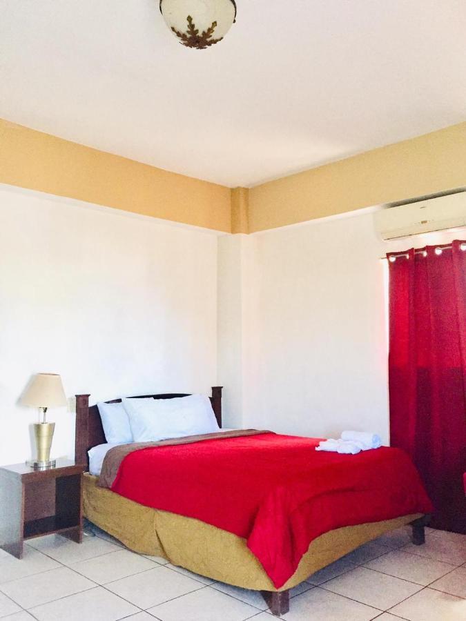 Hotel Art Deco Beach La Ceiba Bagian luar foto