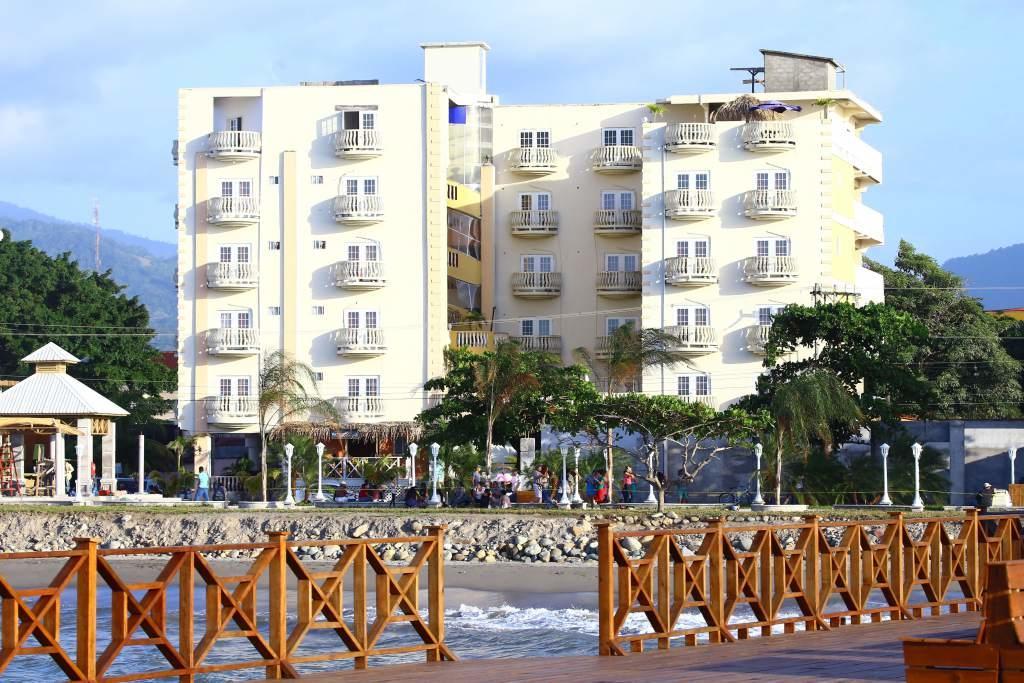 Hotel Art Deco Beach La Ceiba Bagian luar foto