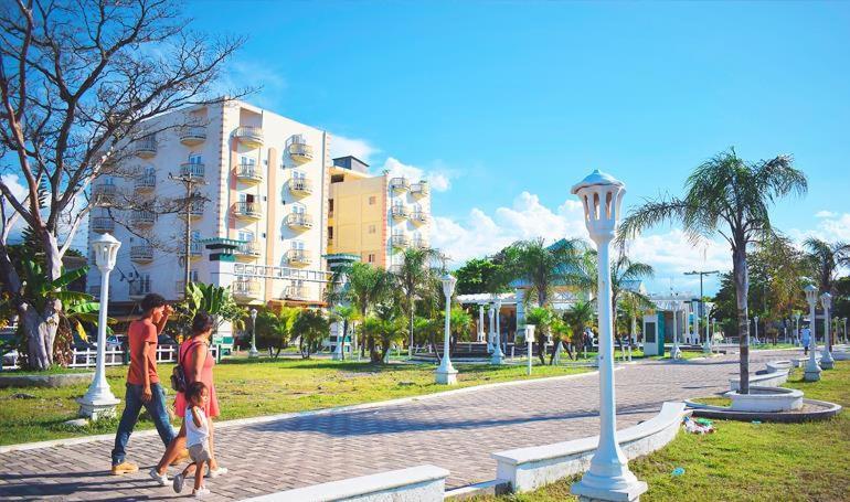Hotel Art Deco Beach La Ceiba Bagian luar foto